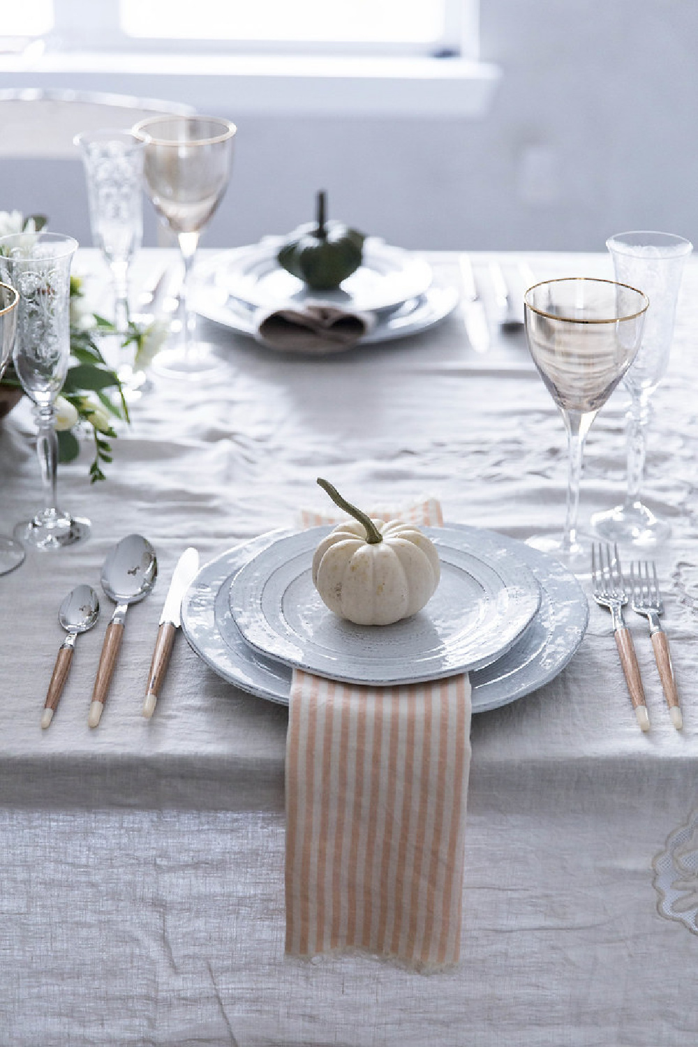 White pumpkin place setting for Thanksgiving - Beth Kirby of Local Milk Blog. #thanksgiving #tablescapes #placesetting