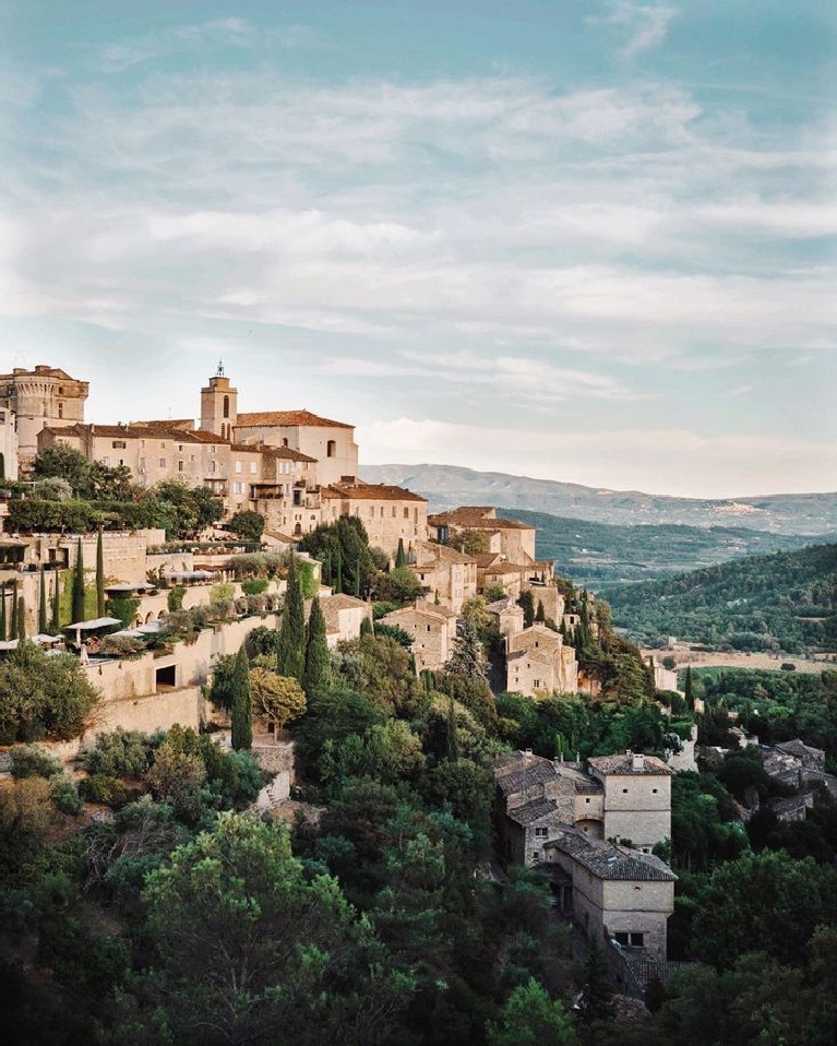 Picturesque French country vista in Gourdes Provence - @jalmaze. #frenchcountry #frenchcountryside #gordes #provencebeauty #provencelandscape