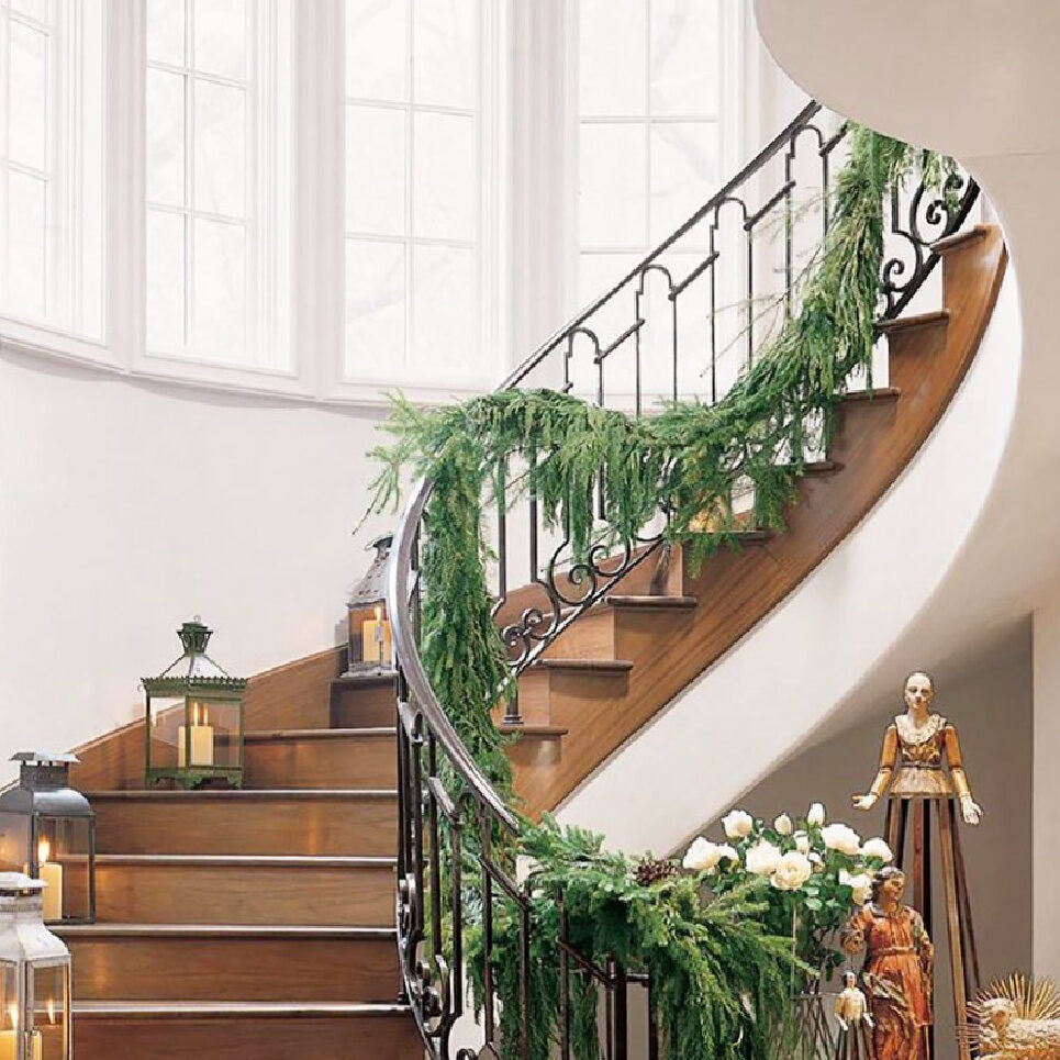 Pamela Pierce designed home at Christmas. #frenchcountry #christmasdecor #pamelapierce