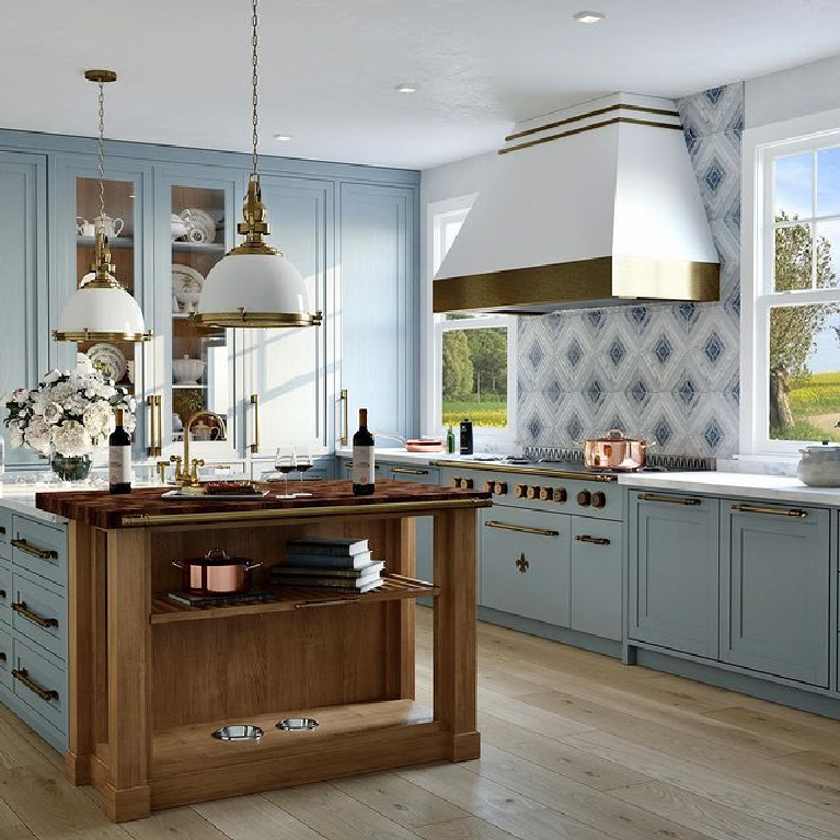 Luxurious French country custom kitchen with pastel colors and superb bespoke details by L'Atelier Paris. #bespoke #luxurykitchen #frenchkitchen #frenchcountrykitchen