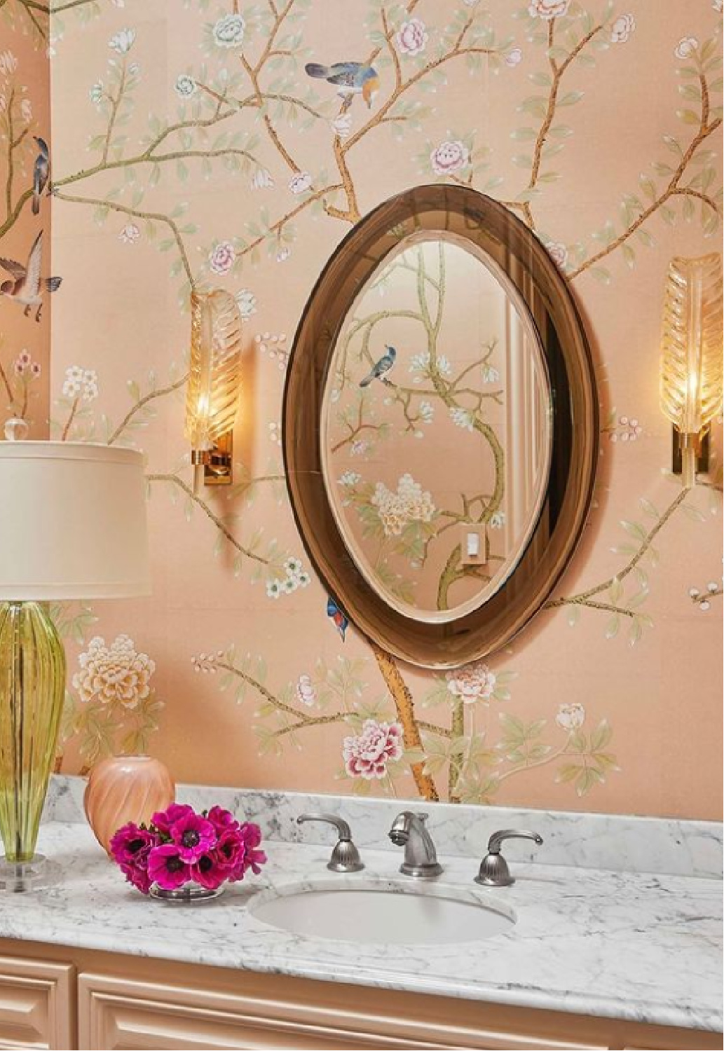 de Gournay Portobello Gentleman's Pink in dyed silk wallpaper in a bath designed by Jan Showers. #degournay