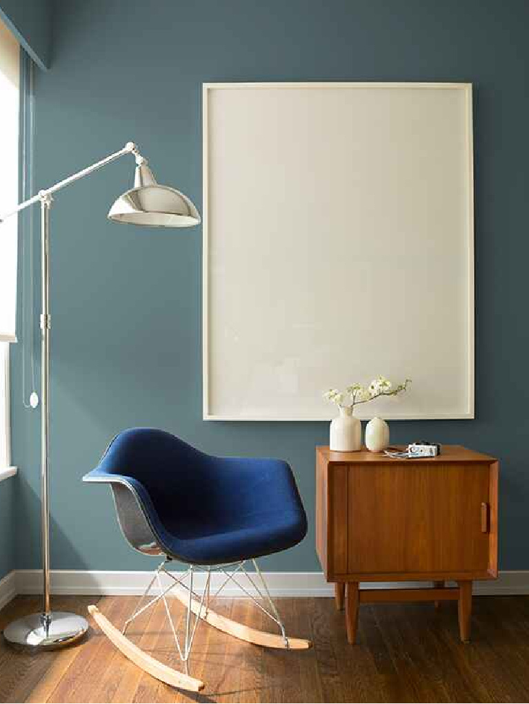 Aegean Teal (Benjamin Moore) paint color of the year 2021. #ageanteal #benjaminmooreaegeanteal #paintcolors