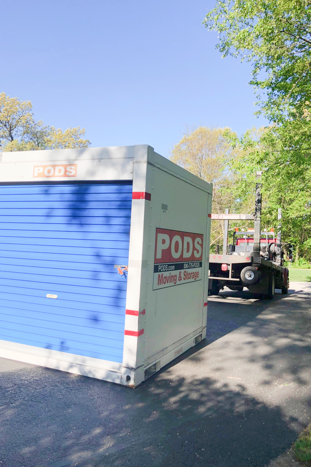 PODS container move from CO - learn tips to simplify moving on Hello Lovely. #pods #relocation #movingtips #movinghacks #movingcontainers