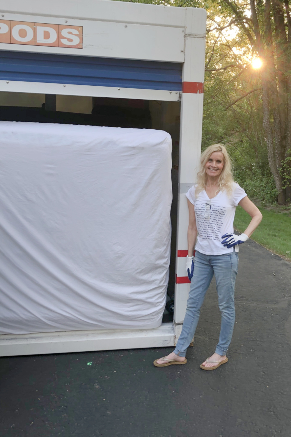 PODS container move from CO - learn tips to simplify moving on Hello Lovely. #pods #relocation #movingtips #movinghacks #movingcontainers