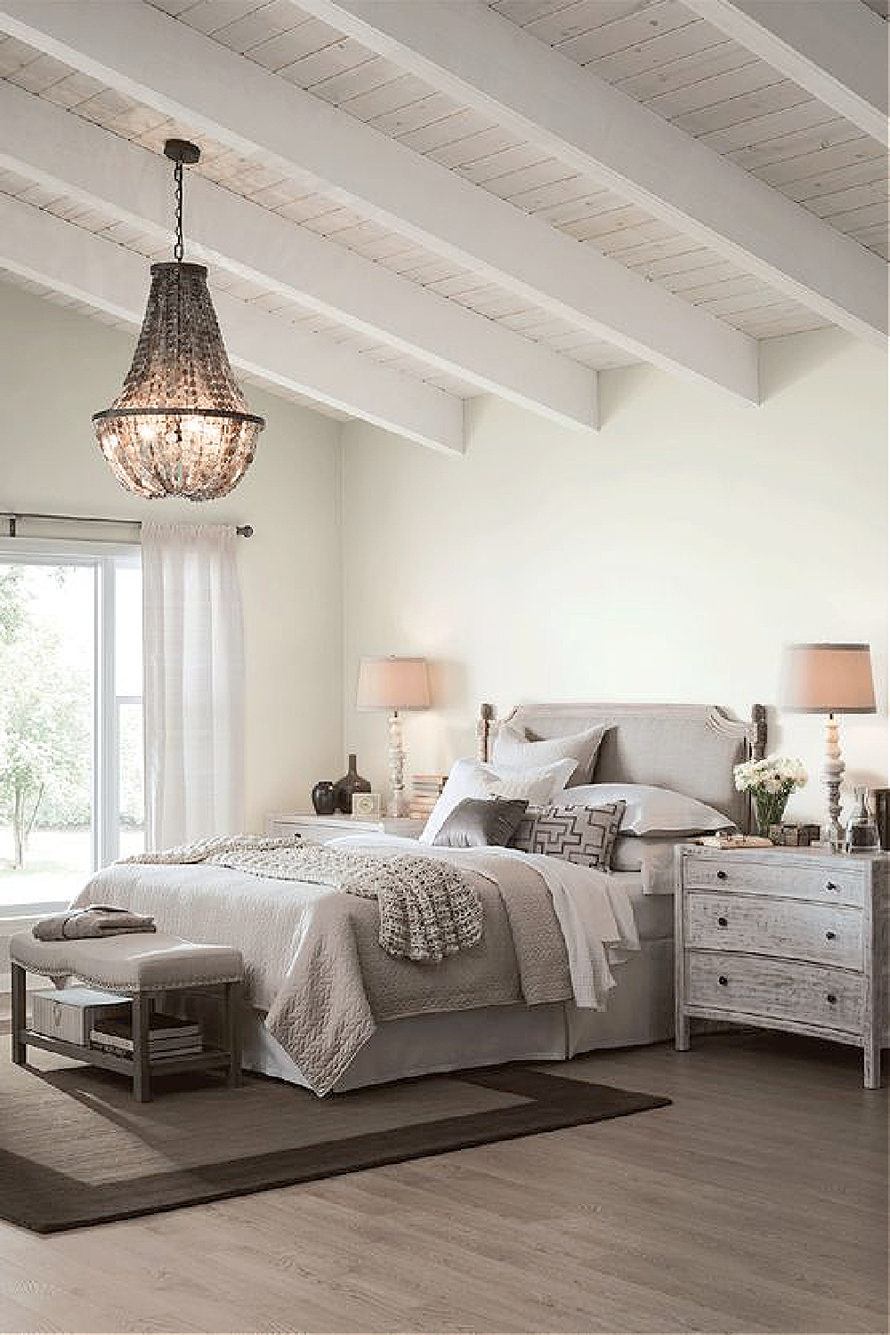 Wall paint color: SHERWIN WILLIAMS Alabaster. Photo: Sherwin Williams. Come Tour 16 Soothing Paint Colors for a Tranquil Bedroom Retreat!
