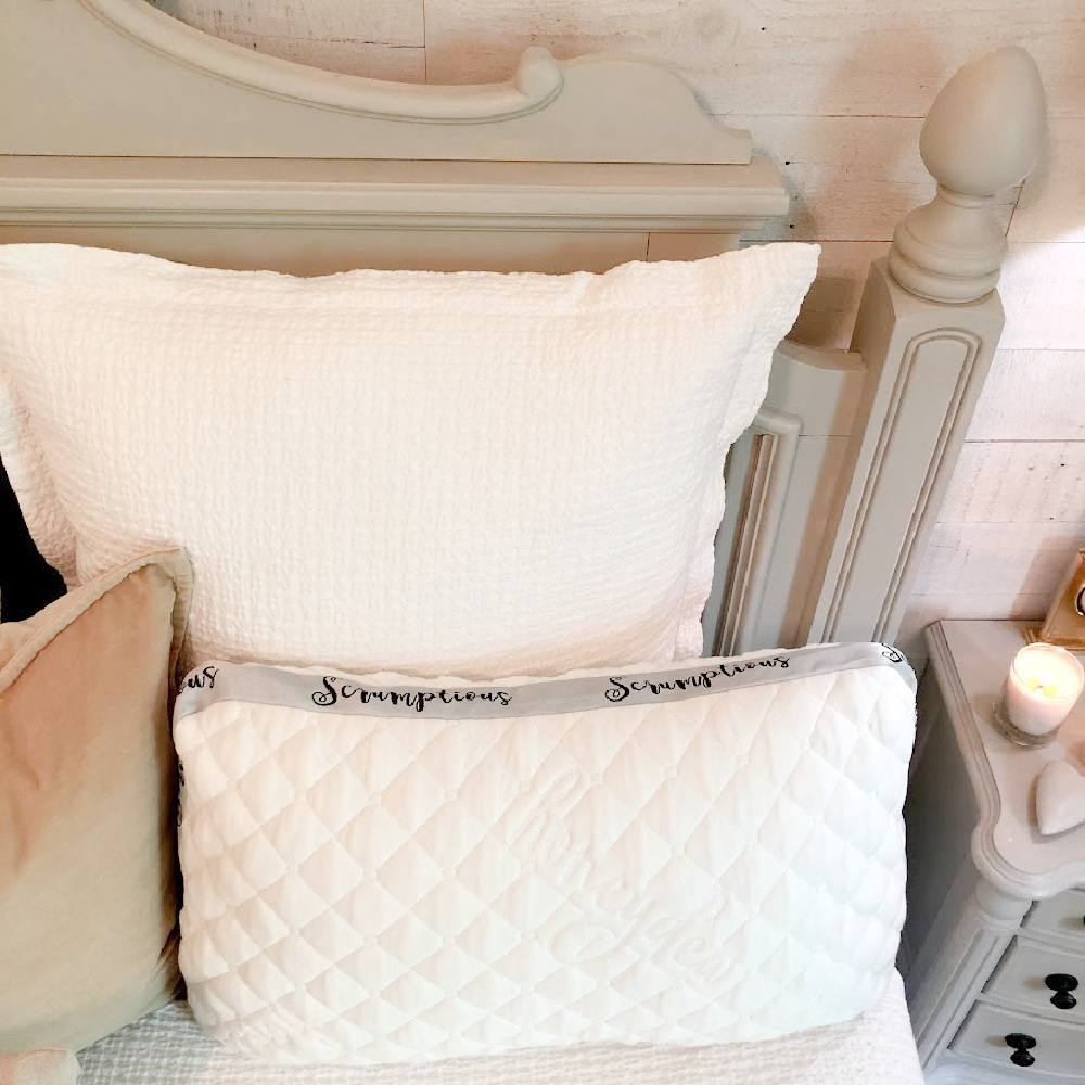 Luxurious and ultra-comfy, this quilted classic Scrumptious pillow from Honeydew has sweetened my sleep - Hello Lovely. #bestbedpillow #bedroompillows #bedding