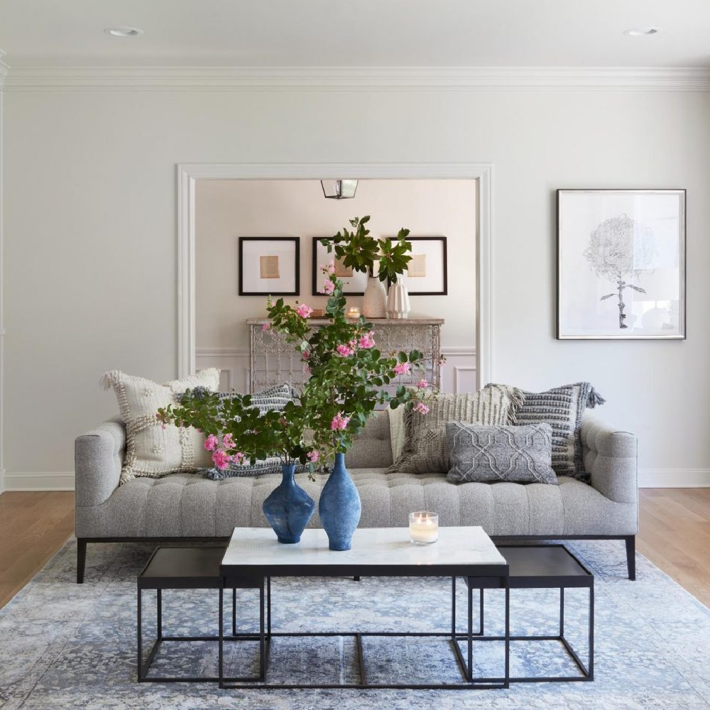 Club House living room from HGTV Fixer Upper with Joanna Gaines and Chip Gaines. #interiordesign #frenchfarmhouse #hgtvfixerupper #theclubhouse