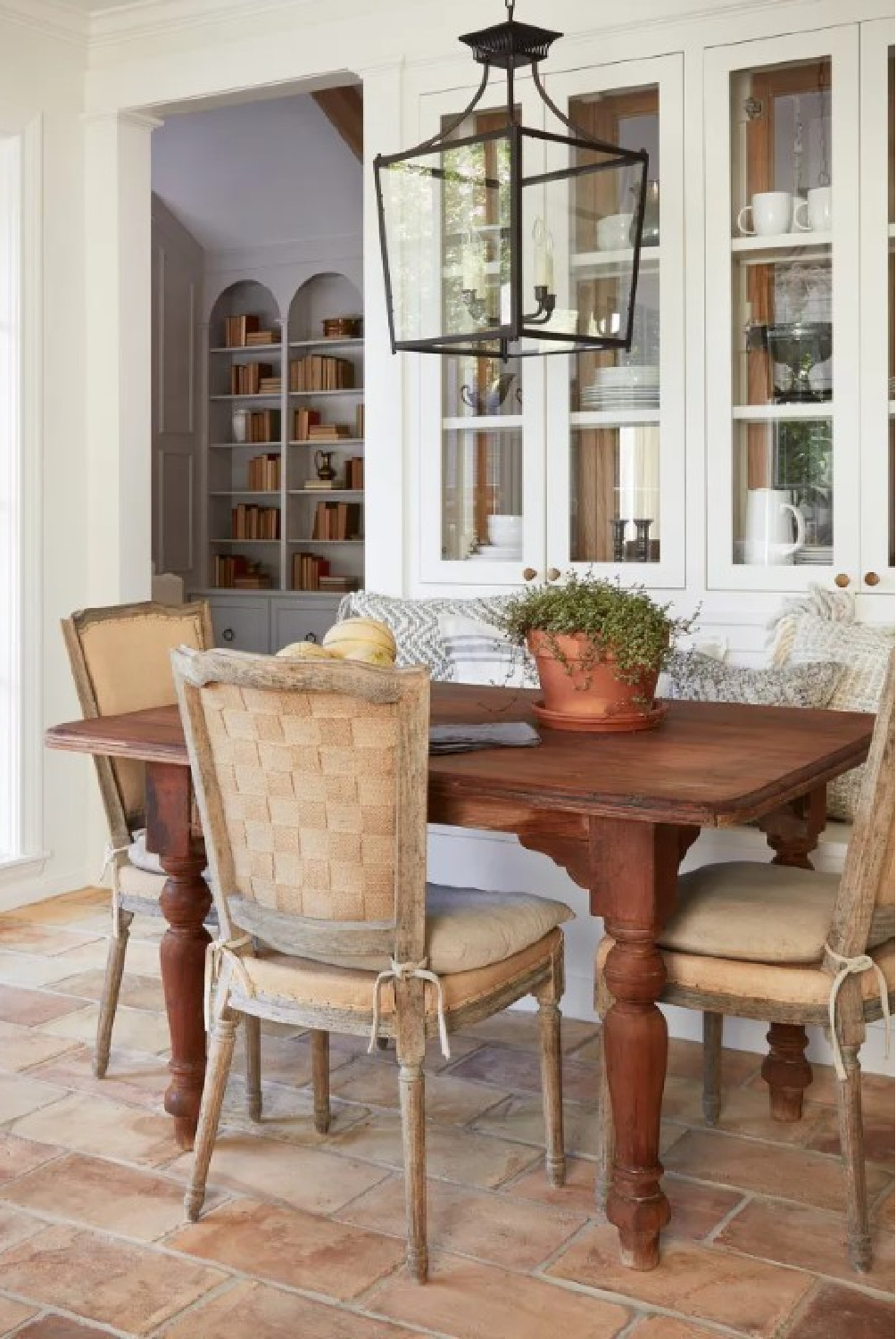 French country decorated sun room in The Club House - HGTV Fixer Upper episode. #fixerupper #theclubhouse #frenchcountrydecor