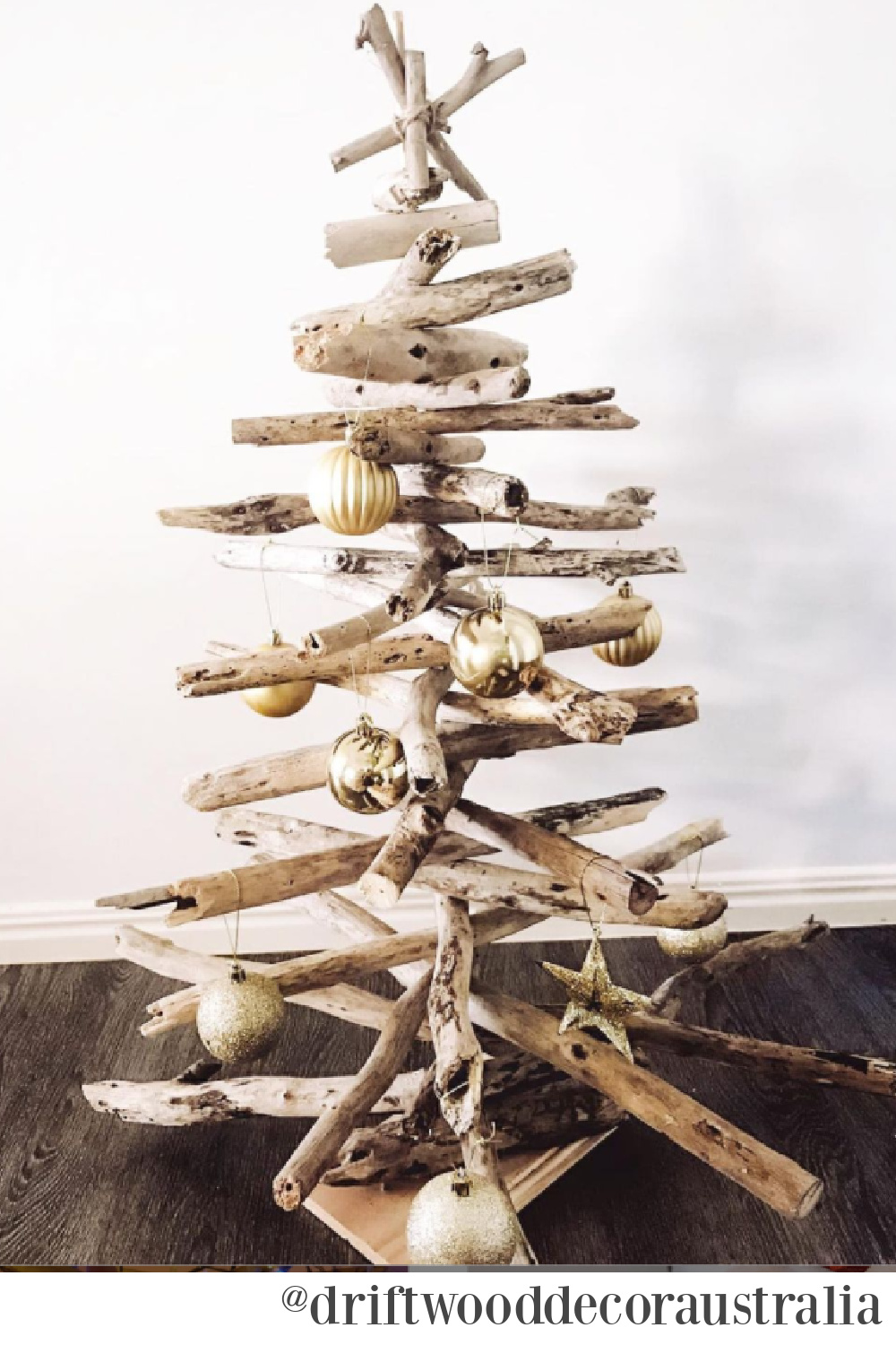 Driftwood Christmas tree by Driftwood Decor Australia. #driftwoodtree #christmastrees