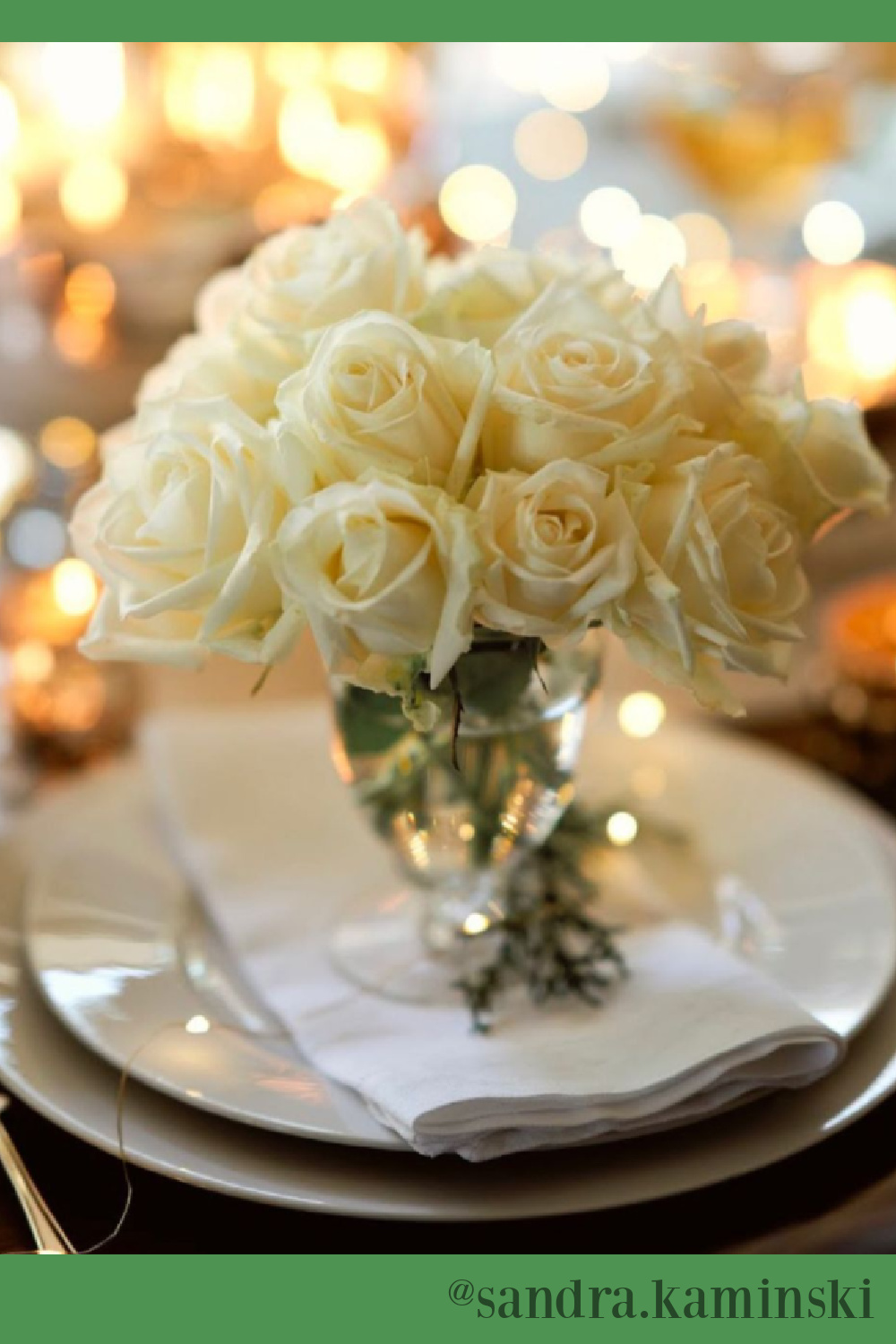 White roses and French country Christmas tablescape - Sandra Kaminski. #christmastable #whitechristmas #whiteroses