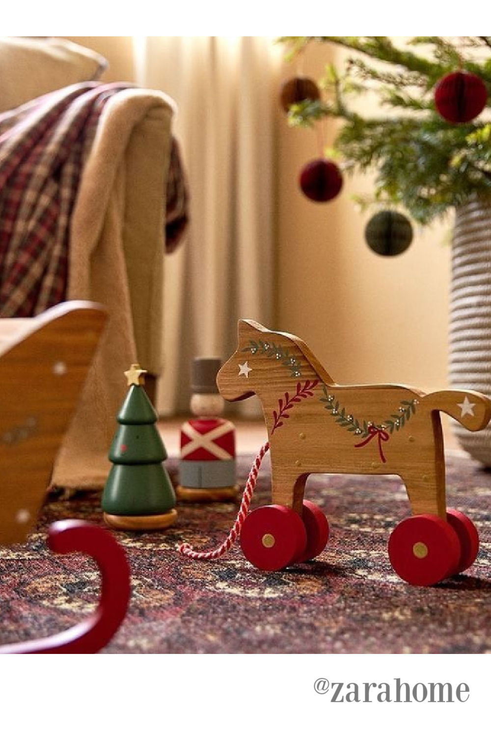 Swedish Christmas decor and dala horse - @zarahome. #swedishchristmas #dalahorse #scandichristmas