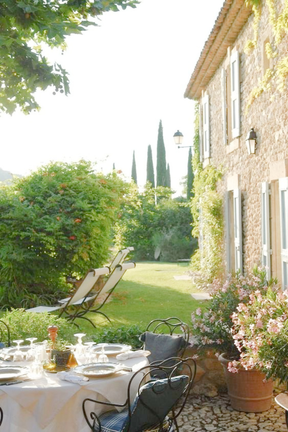 La Bastide de Marie - lovely and timeless French farmhouse in Provence. #frenchfarmhouse #frenchbastide