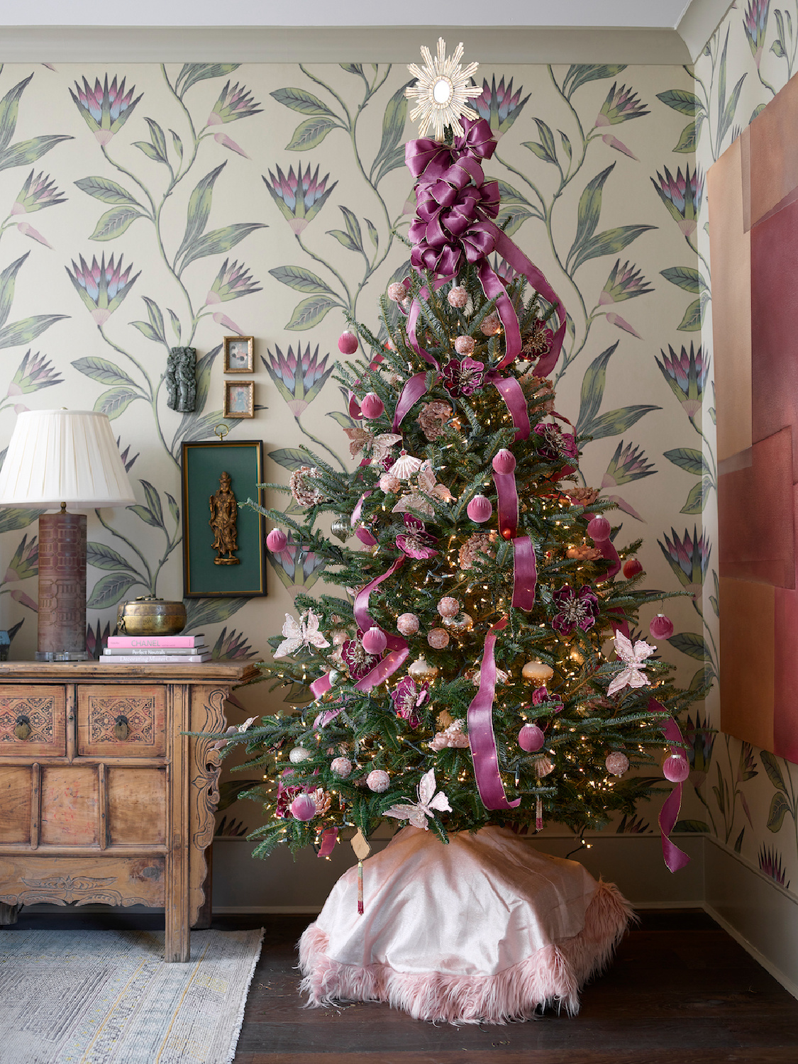 Atlanta Home for the Holidays Designer Showhouse bedroom by Kristin Kong with Christmas tree. #christmasdecorating #pinkchristmas