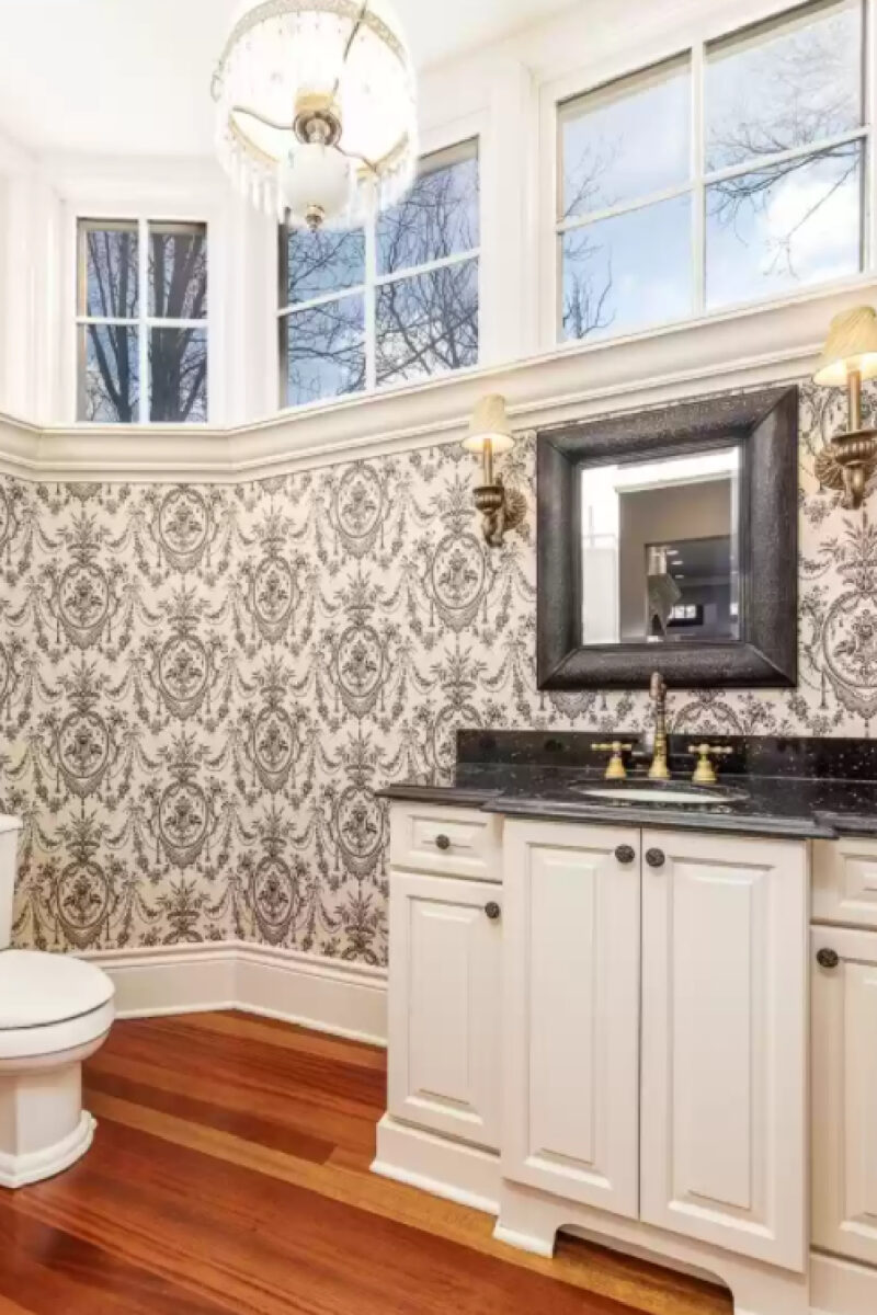 Benjamin Moore Paint Colors Inspired By an Historic Home Near Me