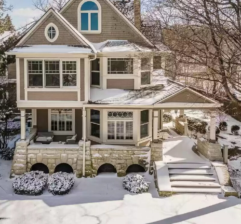 Benjamin Moore Paint Colors Inspired By an Historic Home Near Me