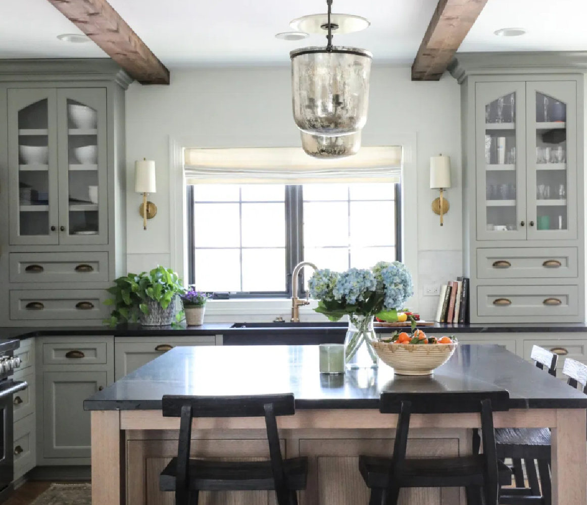 Kitchen cabinets painted Farrow & Ball Pigeon - Park and Oak. #graykitchens #farrowandballpigeon