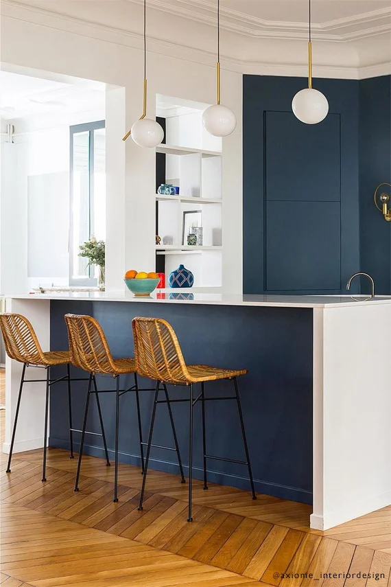 Stiffkey Blue (Farrow & Ball) navy blue painted kitchen cabinets - @aionte_interior design. #stiffkeyblue #navybluepaintcolors