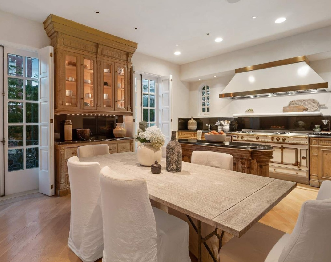 French kitchen in a Parisian style mansion in San Francisco. #frenchkitchens #elegantkitchendesign #oldworldstyle #frenchcountry