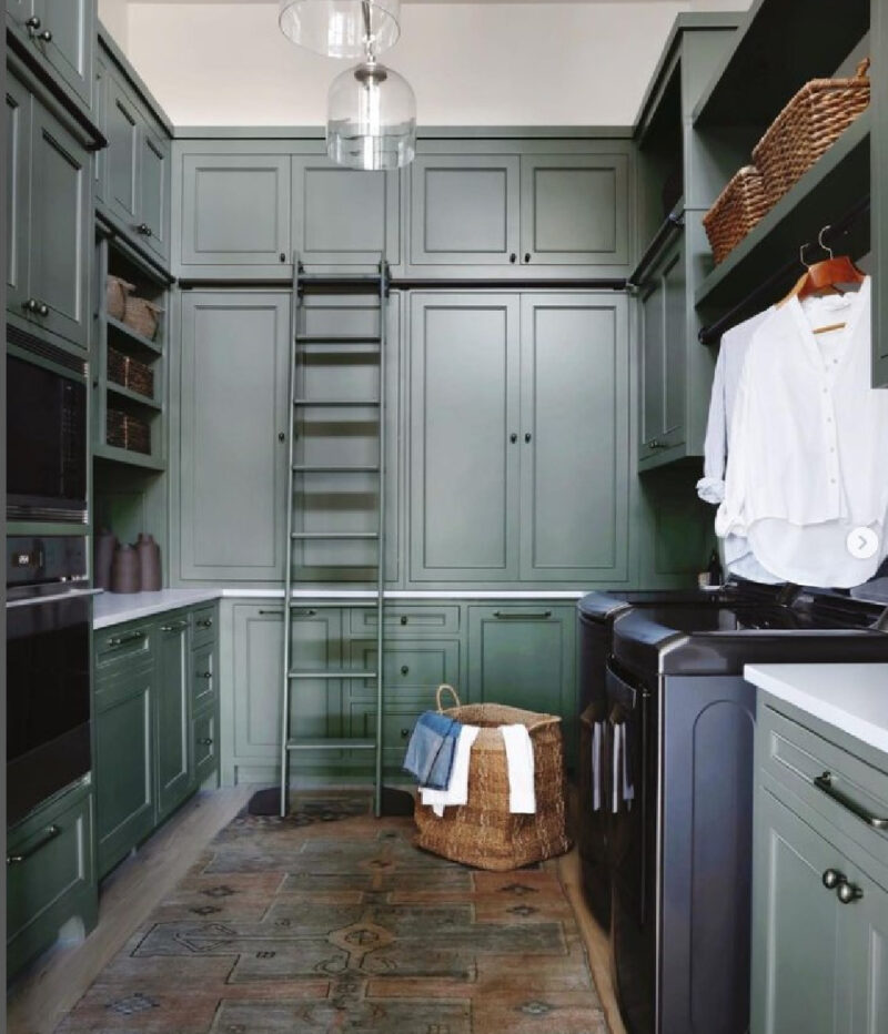 Inspiring Traditional Style Laundry Rooms to Spark Design Ideas Now