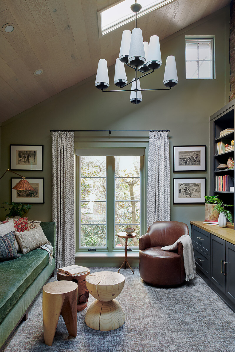 Cypress Green (Benjamin Moore) painted sitting room - design by Vestige-Home, photo by Rebecca McAlpin. #cypressgreen #greenpaintcolors