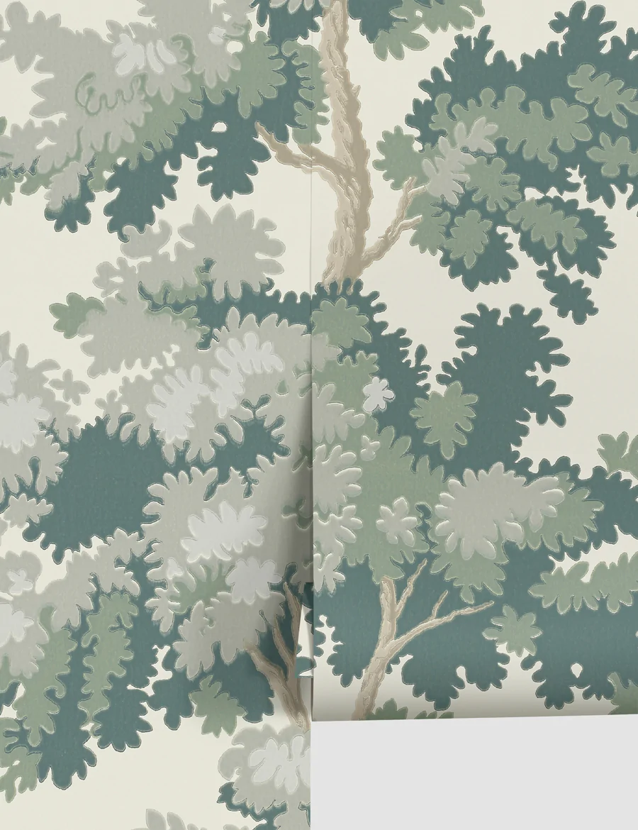 Scalamandre Raphael wallpaper is a green leafy tree neutral landscape print inspired by Central Park. #treewallpaper #sagegreenwallpaper