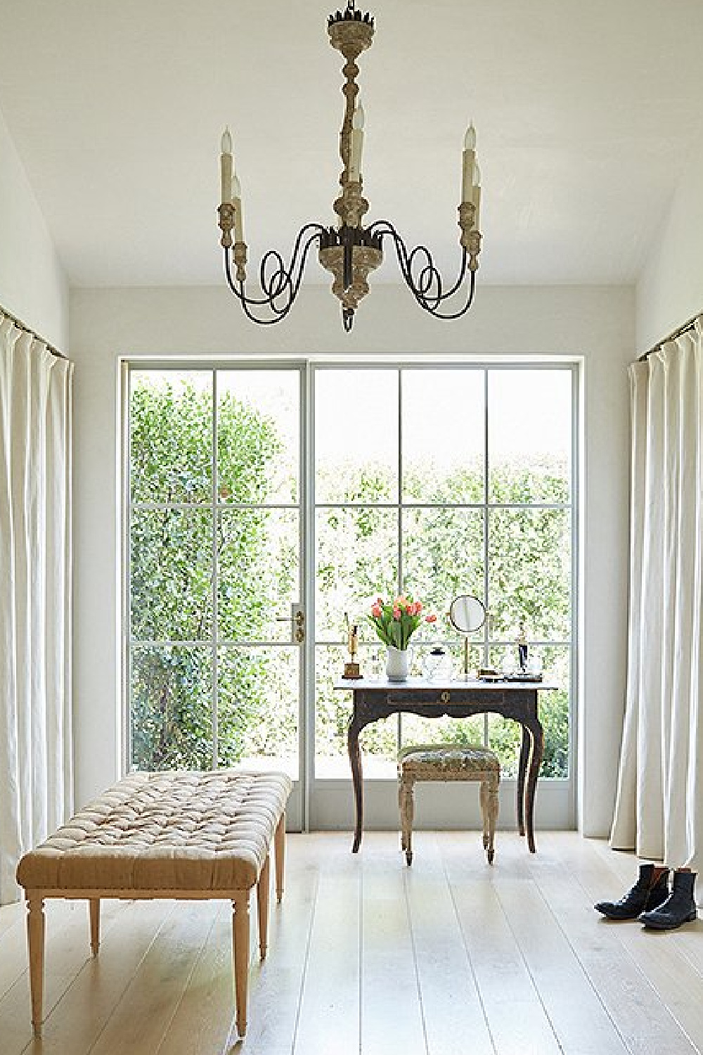 Dressing room in master - Patina Farm (Brooke Giannetti) European country farmhouse in Ojai. #patinafarm #vintagemodern #modernrustic #dressingrooms