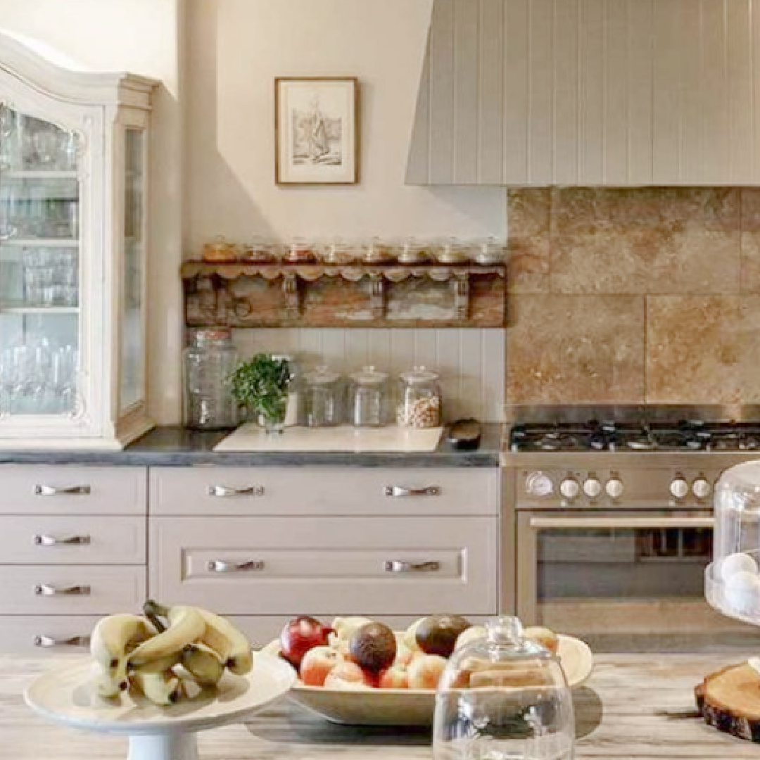 English country kitchen in Sixpenny Cottage - a charming vacation rental in the Cotswolds.