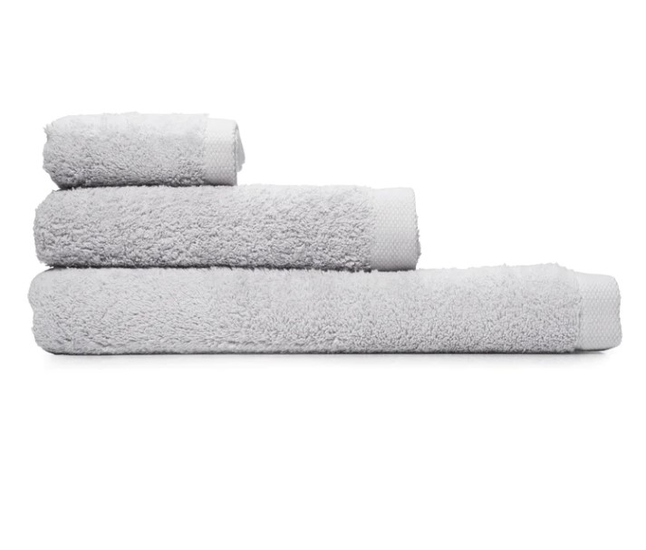Luxury bath towels (Silver Grey) from Zig Zag Zurich. #bathtowels