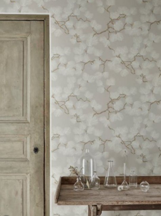 Nippon floral wallpaper from House of Scalamandre. #wallpaper