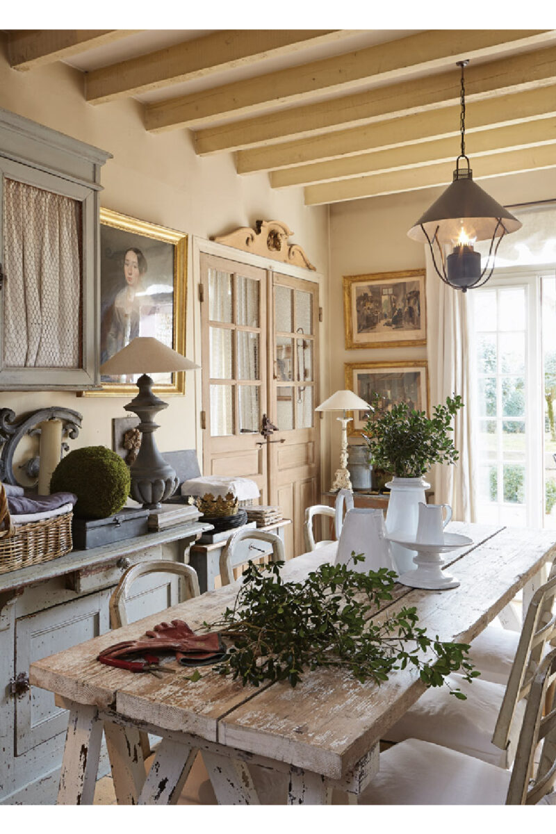 Modern French Nordic Mood from an Eclectic Mix You'll Love Hello Lovely