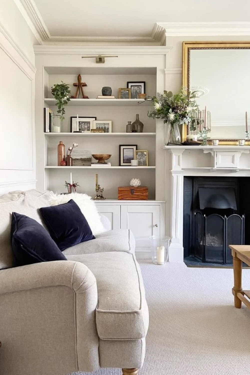 Cornforth White in English living room by @100yearsinthemaking. #cornforthwhite