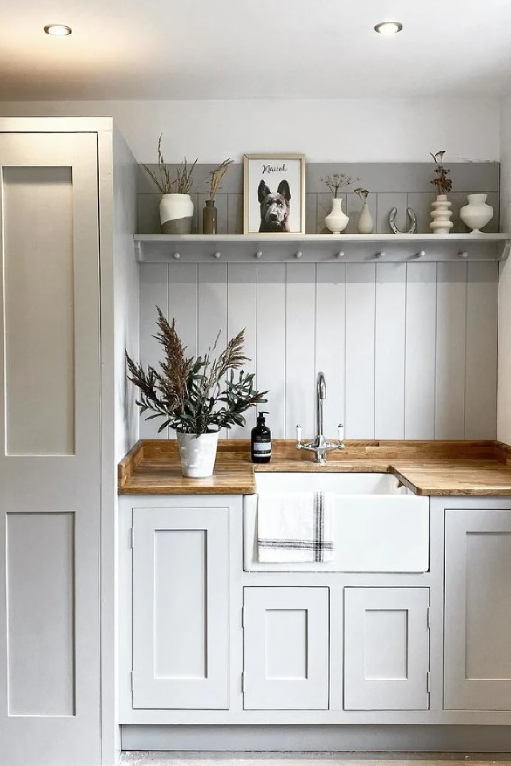 Pavilion Gray by Farrow & Ball on kitchen cabinets - @home_with_maicoh. #paviliongray