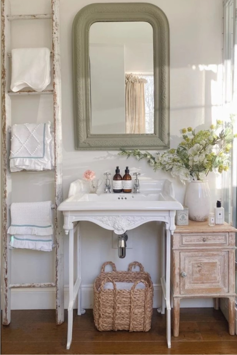 Strong White Farrow & Ball paint color on walls of English country bath by @wallflower_cottage. #strongwhite
