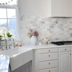 Backsplash Ideas for Blue Kitchen Cabinets to Inspire Your Design ...