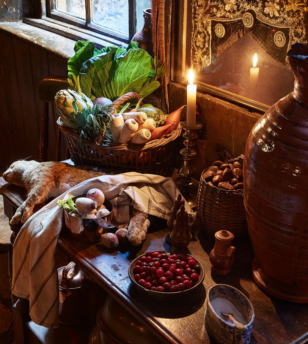 Dennis Severs House in London decorated for the holidays - photo by Louis Gaillard. #oldworldstyle #dennissevers