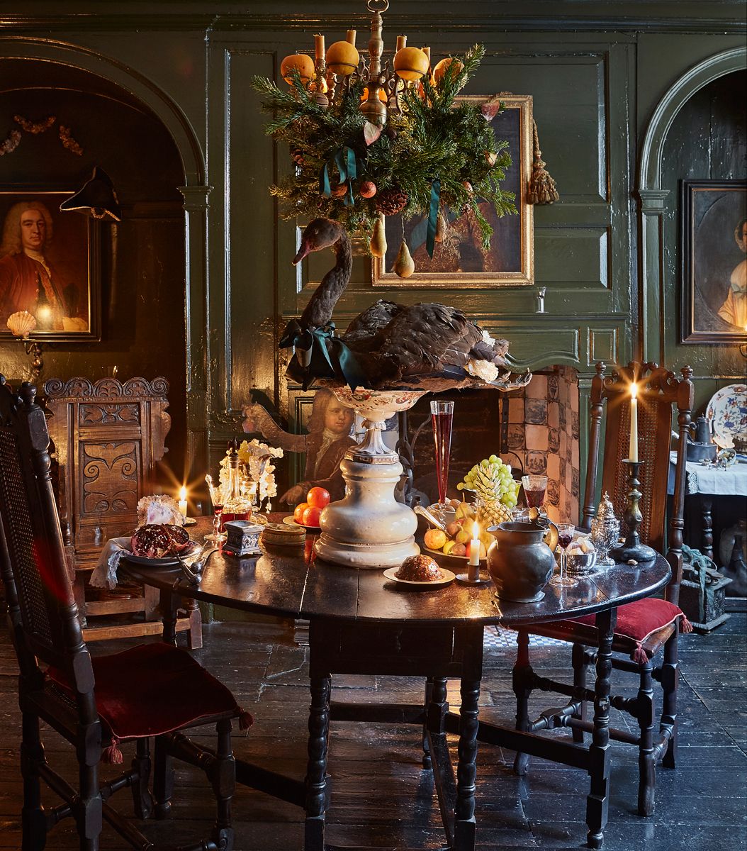 Dennis Severs House in London decorated for the holidays - photo by Louis Gaillard. #oldworldstyle #dennissevers
