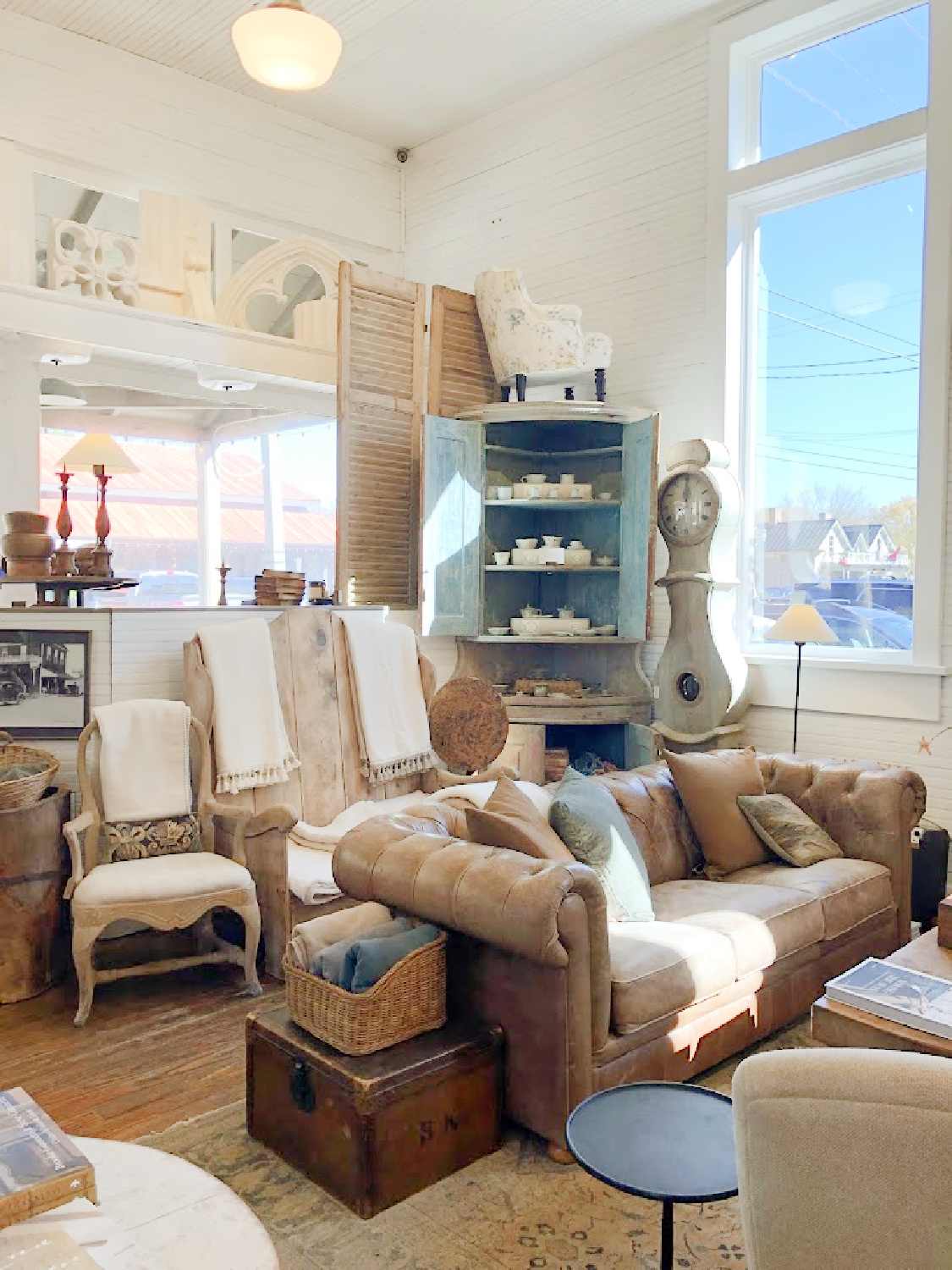 European country antiques, home decor, and clothing near Franklin - Patina Home & Garden from Giannettis in Leiper's Fork, TN - Hello Lovely Studio. #patinahome #leipersforktn