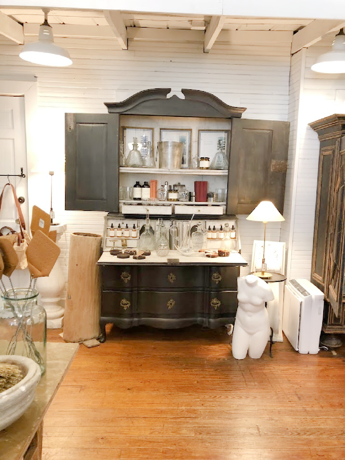 European country antiques, home decor, and clothing near Franklin - Patina Home & Garden from Giannettis in Leiper's Fork, TN - Hello Lovely Studio. #patinahome #leipersforktn