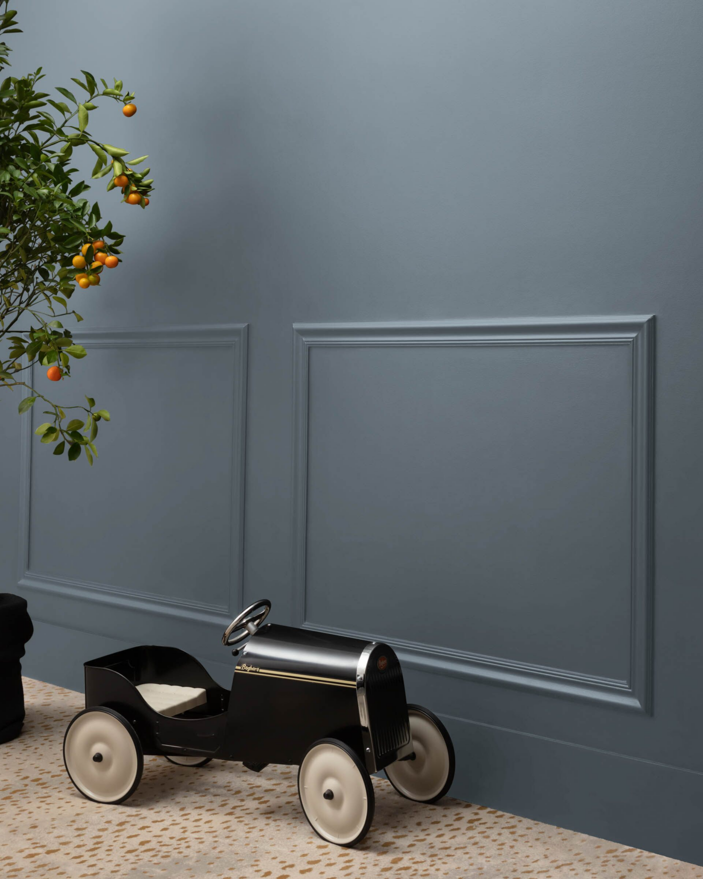 Benjamin Moore Eclipse 2132-40 blue-gray paint color. #benjaminmooreeclipse