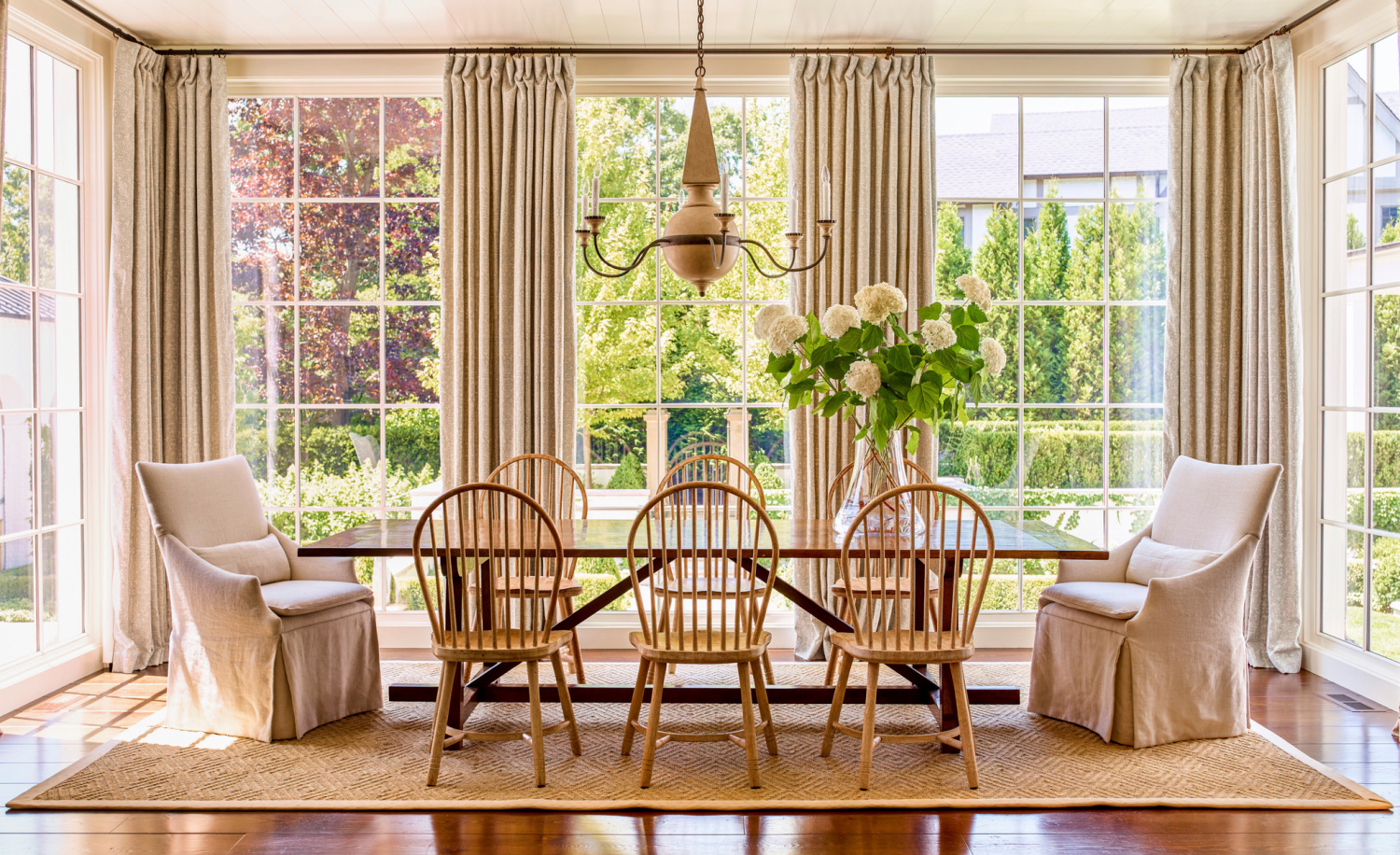 Suzanne Kasler Timeless Design Brilliance - Hello Lovely