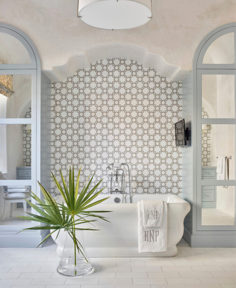 Suzanne Kasler Timeless Design Brilliance - Hello Lovely