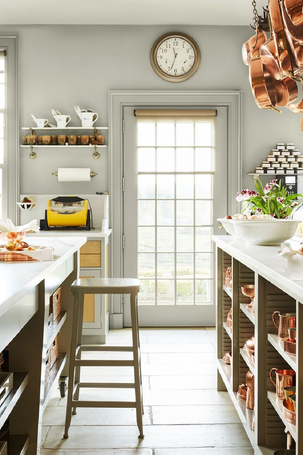 Beautiful Martha Stewart grey kitchen painted BM Stormy Monday - photo by Annie Schlechter. #bmstormymonday #marthastewartkitchen