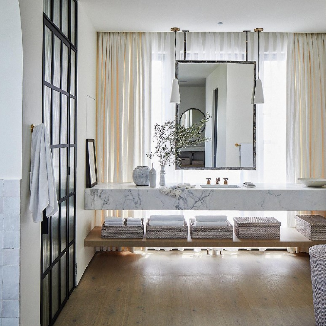 Luxurious Alys Beach bathroom design with architecture from Jeffrey Dungan.