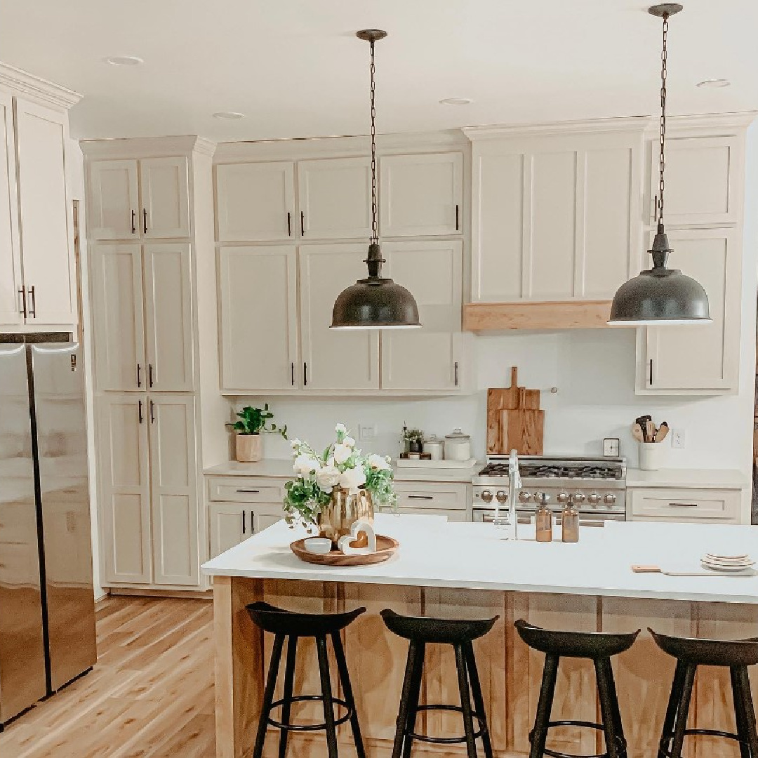 Shoji White painted kitchen cabinets in a farmhouse design by @weepingwillow.farmhouse. #shojiwhite #whitekitchencolors