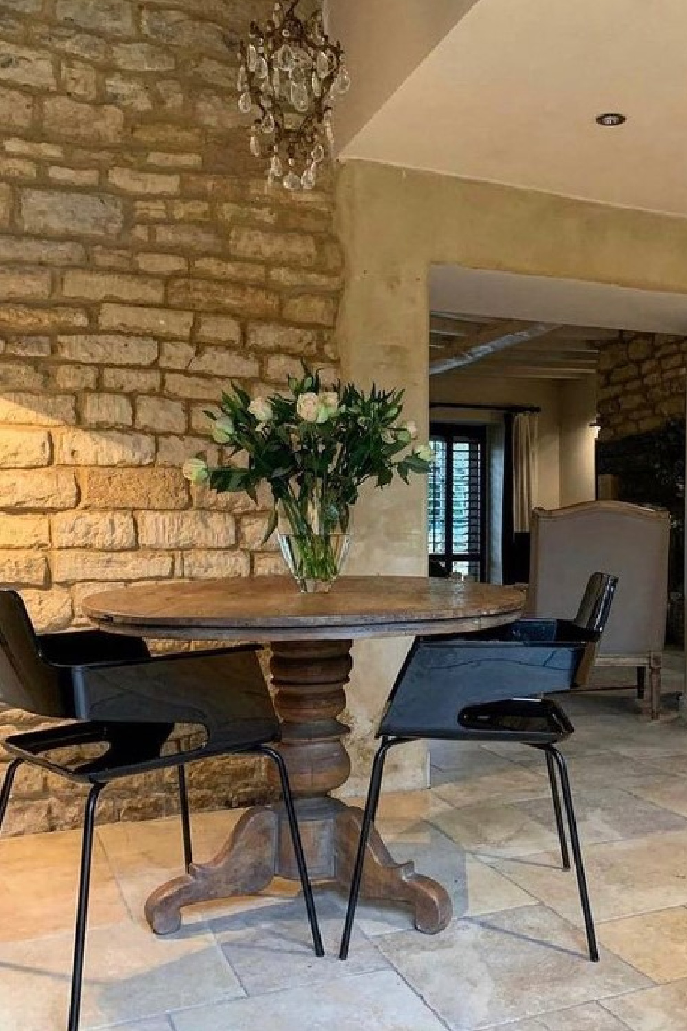 Peony Cottage - a vacation rental in the Cotswolds - @peonycottagecotswolds. #cotswoldscottage #englishcountry