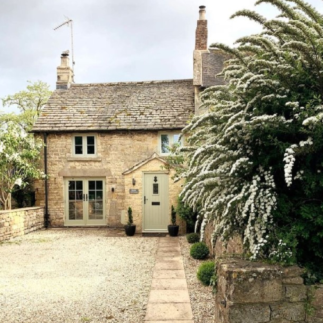 A former groom's cottage in the Cotswolds with deeply personal