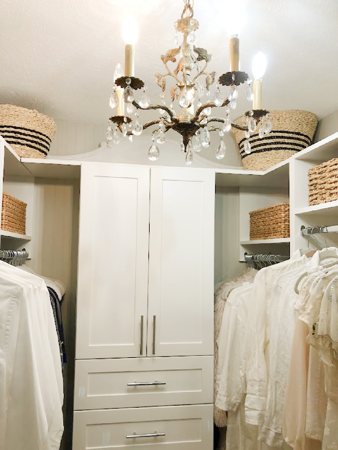 Hello Lovely's DIY custom closet with white Shaker style towers and drawers (Modular Closets). See the before/after photos and find tips for a successful closet upgrade. #diycloset #customclosetideas #closetmakeover #closetmodules #diyclosetmakeover