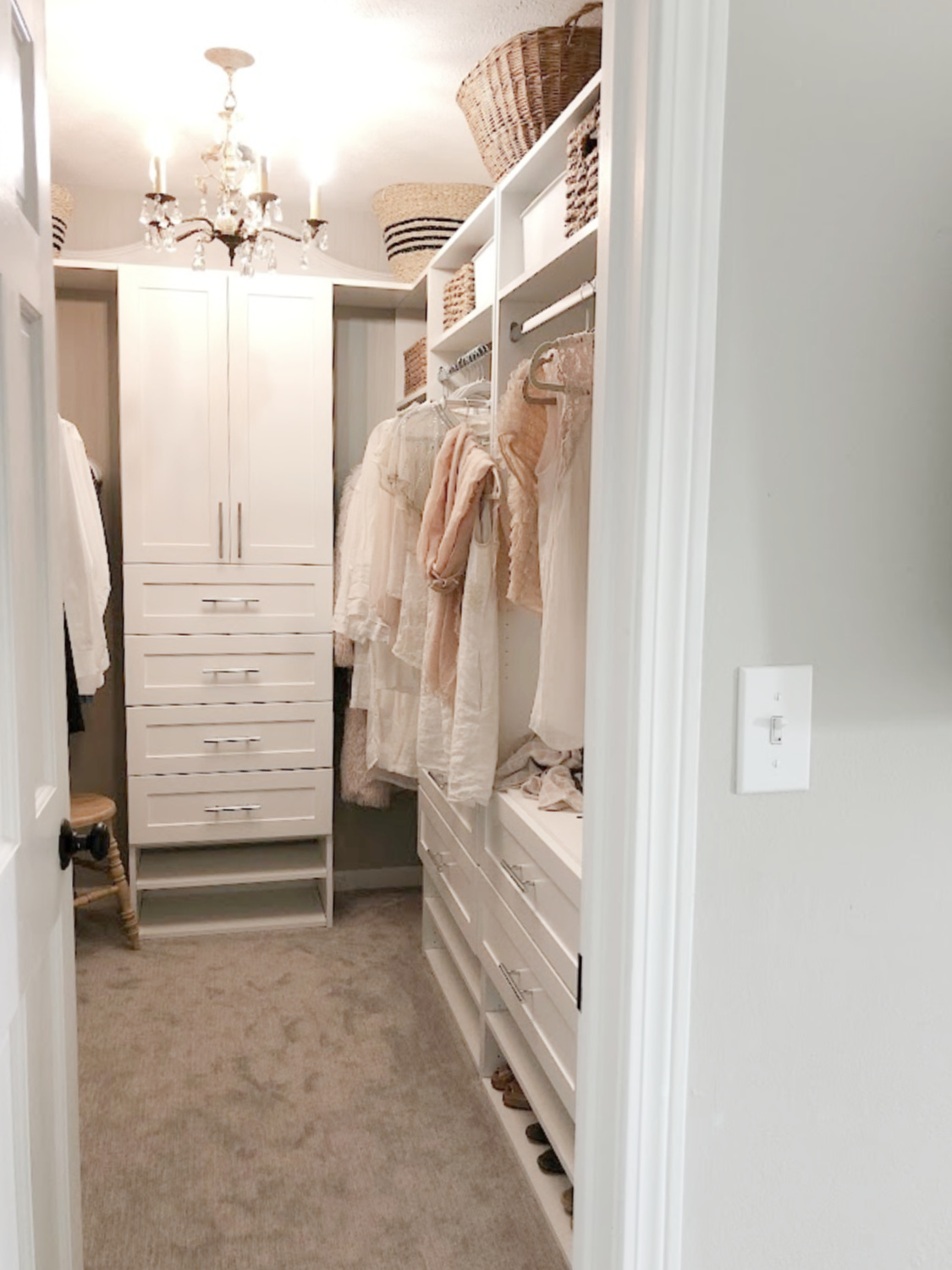 Hello Lovely's DIY custom closet with white Shaker style towers and drawers (Modular Closets). See the before/after photos and find tips for a successful closet upgrade. #diycloset #customclosetideas #closetmakeover #closetmodules #diyclosetmakeover