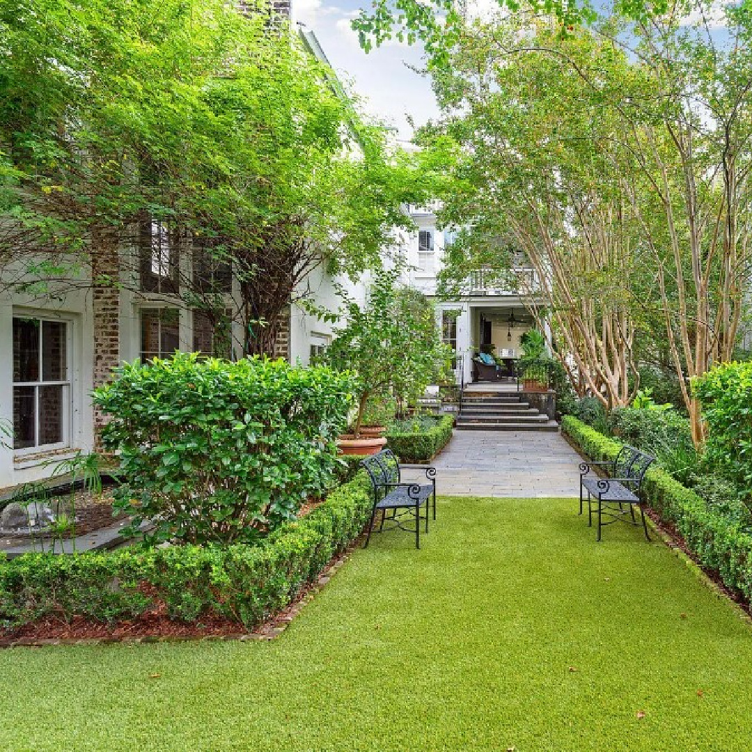 Beautiful Charleston garden at 13 Church St. #charlestongardens #formalgardens