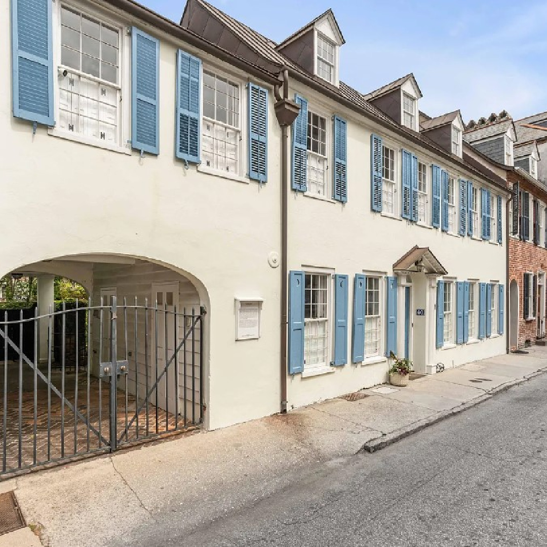 Beautiful Charleston exterior with French blue shutters - 40 Tradd St. was built in 1718 and appeared in "The Patriot." #charlestonhomes #18thcenturyhomes #historichouseexteriors